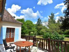 Гостиница Refined Holiday Home in Villefranche Du Perigord with Garden  Вильфранш-Дю-Перигор